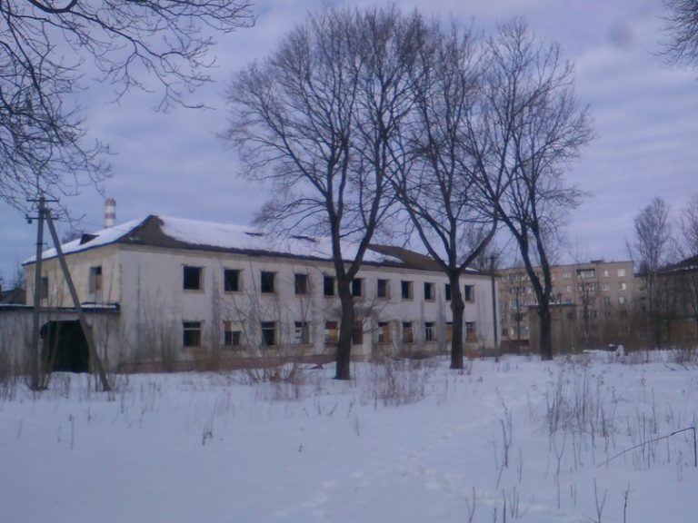 Прогулка по руинам ПУ №13 в микрорайоне Сортировка
