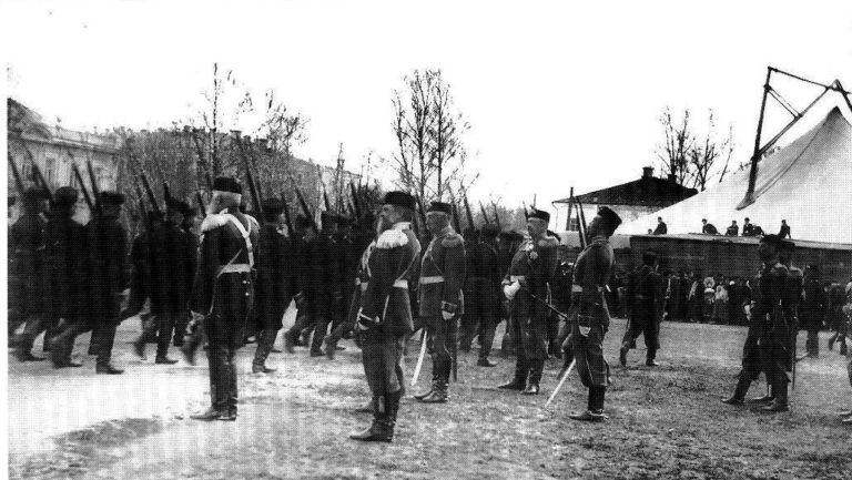 Парад войск Смоленского Гарнизона, начало XX века