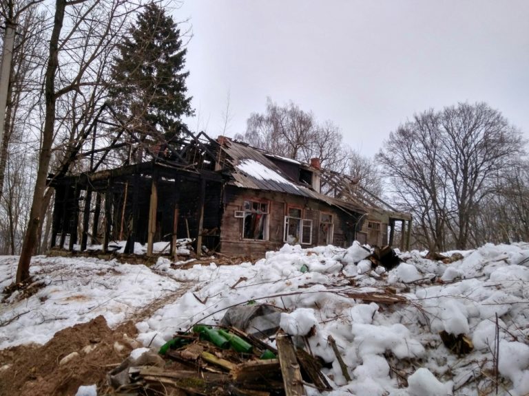 Уходящий Смоленск: деревянный дом на Войкова
