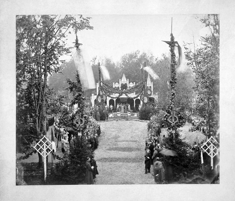 Закладка и открытие памятника М.И. Глинке в Смоленске, 1885 год