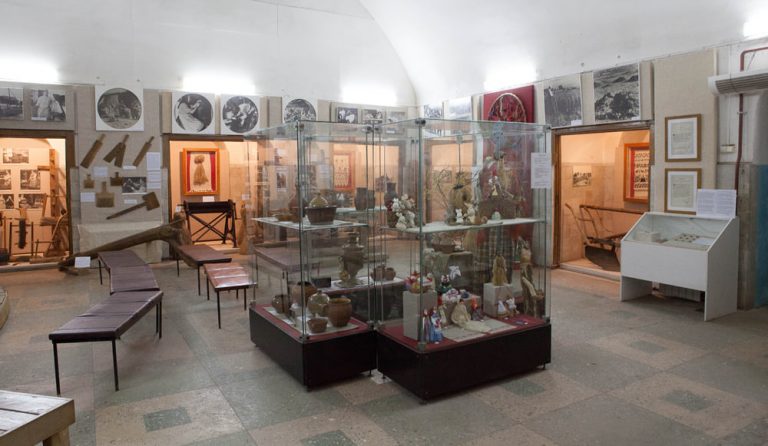 Экспозиция музея "Смоленский лён" в Никольской башне Смоленской крепостной стены (ул. Жукова)